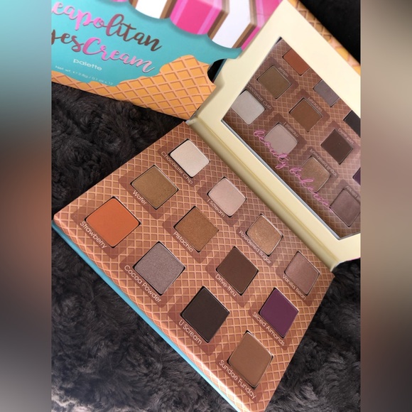 NIB- Beauty Bakerie Neapolitan EyesCream Palette - Picture 6 of 9